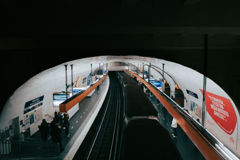 Grève illimitée à la RATP dès le 28 septembre : ce qui vous attend dans le métro, le RER et les bus